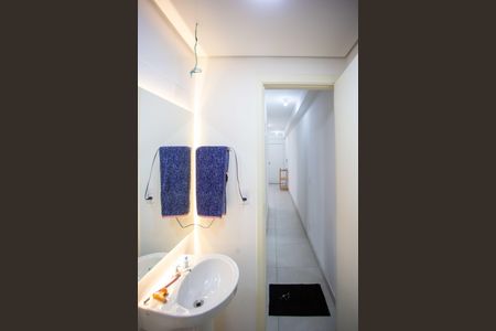 Apartamento para alugar com 44m², 2 quartos e sem vagaBanheiro