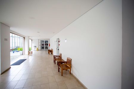 Apartamento para alugar com 44m², 2 quartos e sem vagaHall social