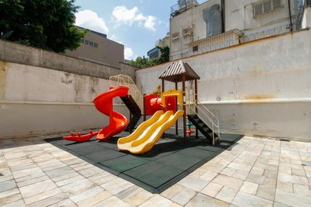 Apartamento para alugar com 117m², 2 quartos e 1 vagaÁrea Comum - Playground