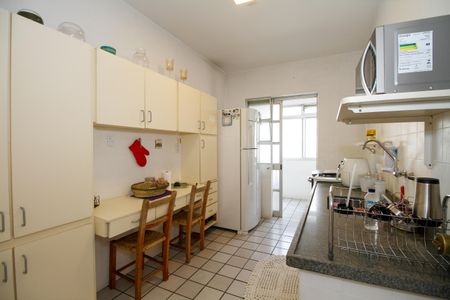 Apartamento para alugar com 117m², 2 quartos e 1 vagaCozinha