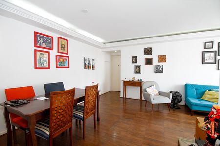 Apartamento para alugar com 117m², 2 quartos e 1 vagaSala de Estar e Jantar