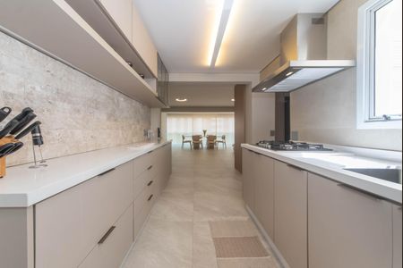 Apartamento à venda com 110m², 2 quartos e 2 vagasCozinha