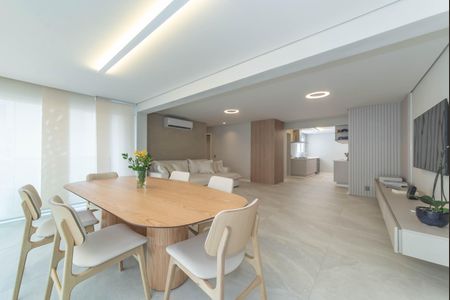 Apartamento à venda com 110m², 2 quartos e 2 vagasSala- Varanda Integrada