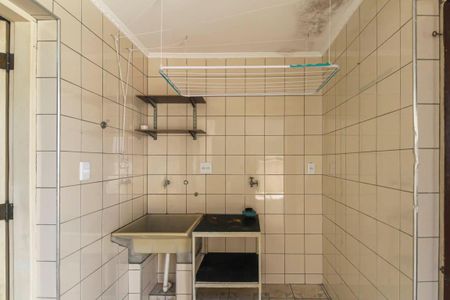 Casa à venda com 253m², 3 quartos e 2 vagasÁrea de Serviço 1