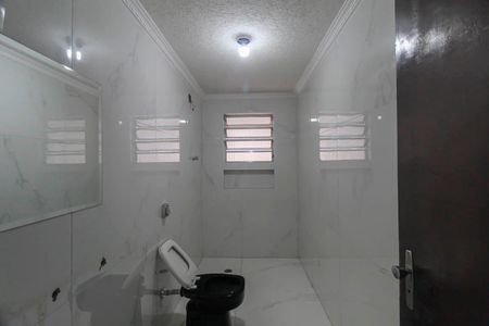 Casa à venda com 253m², 3 quartos e 2 vagasLavabo