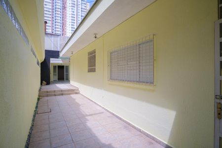 Casa para alugar com 300m², 4 quartos e 4 vagasQuintal