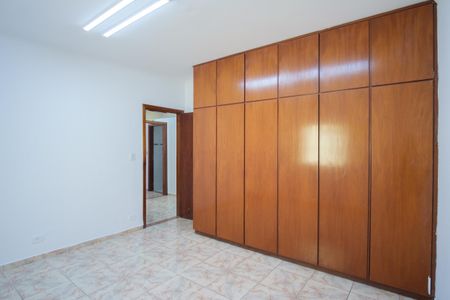 Casa para alugar com 300m², 4 quartos e 4 vagasQuarto 2