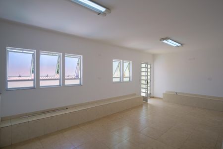 Casa para alugar com 300m², 4 quartos e 4 vagasEdícula Salão 2