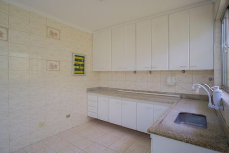Casa para alugar com 300m², 4 quartos e 4 vagasCozinha