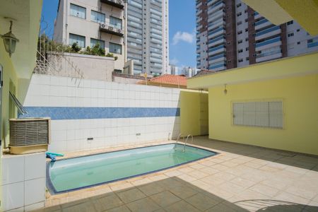 Casa para alugar com 300m², 4 quartos e 4 vagasQuintal