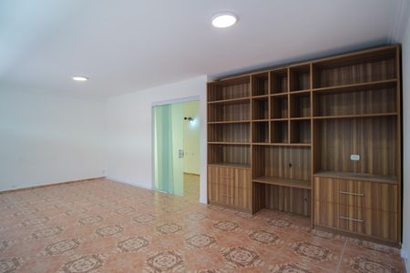 Casa para alugar com 300m², 4 quartos e 4 vagasSala