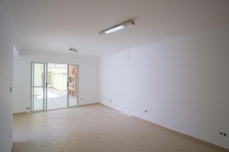 Casa para alugar com 300m², 4 quartos e 4 vagasEdícula Salão 1