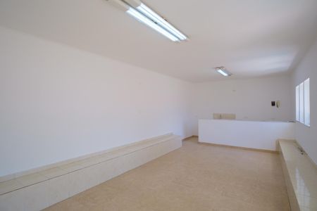 Casa para alugar com 300m², 4 quartos e 4 vagasEdícula Salão 2