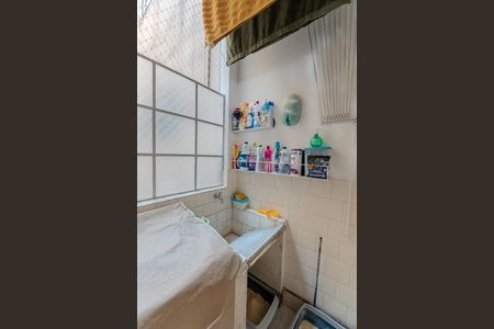Apartamento à venda com 190m², 2 quartos e 1 vaga Apartamento à venda com 190m², 2 quartos e 1 vagaÁrea de Serviço