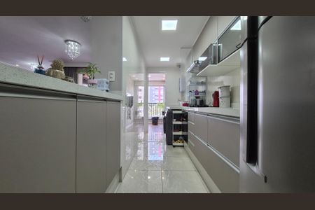 Apartamento à venda com 85m², 2 quartos e 2 vagas Apartamento à venda com 85m², 2 quartos e 2 vagasCozinha