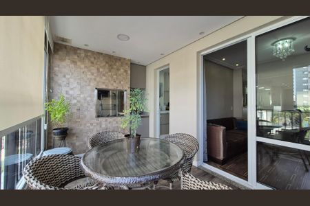 Apartamento à venda com 85m², 2 quartos e 2 vagas Apartamento à venda com 85m², 2 quartos e 2 vagasVaranda