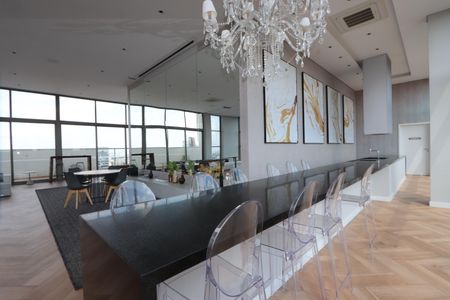 Apartamento à venda com 86m², 2 quartos e 2 vagasÁrea comum - Sky Lounge