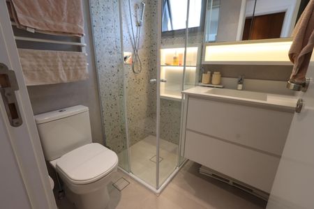 Apartamento à venda com 86m², 2 quartos e 2 vagasBanheiro da Suíte 2