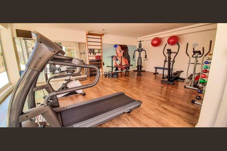 Apartamento à venda com 74m², 3 quartos e 1 vaga Apartamento à venda com 74m², 3 quartos e 1 vagaAcademia