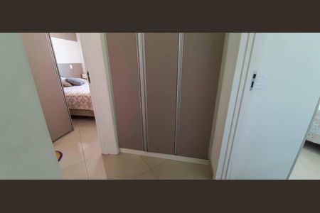 Apartamento à venda com 74m², 3 quartos e 1 vaga Apartamento à venda com 74m², 3 quartos e 1 vagaBanheiro da Suíte