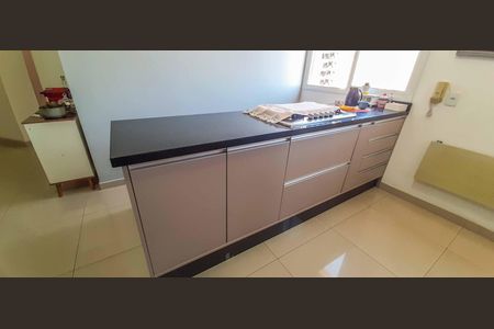 Apartamento à venda com 74m², 3 quartos e 1 vaga Apartamento à venda com 74m², 3 quartos e 1 vagaCozinha