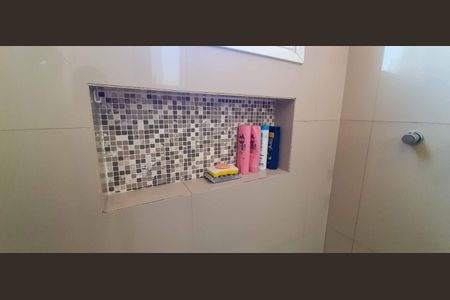 Apartamento à venda com 74m², 3 quartos e 1 vaga Apartamento à venda com 74m², 3 quartos e 1 vagaBanheiro da Suíte