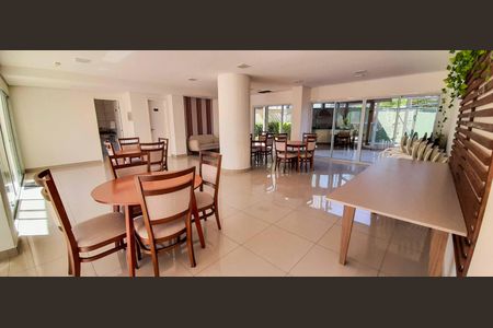 Apartamento à venda com 74m², 3 quartos e 1 vaga Apartamento à venda com 74m², 3 quartos e 1 vagaÁrea comum - Salão de festas