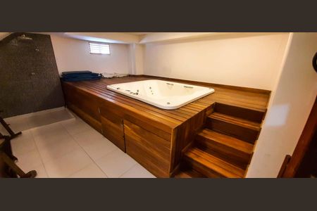 Apartamento à venda com 74m², 3 quartos e 1 vaga Apartamento à venda com 74m², 3 quartos e 1 vagaÁrea comum