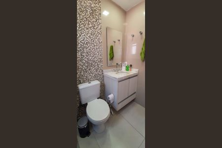 Apartamento à venda com 74m², 3 quartos e 1 vaga Apartamento à venda com 74m², 3 quartos e 1 vagaBanheiro da Suíte