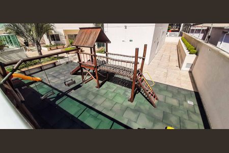 Apartamento à venda com 74m², 3 quartos e 1 vaga Apartamento à venda com 74m², 3 quartos e 1 vagaÁrea comum - Playground