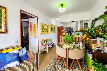 Apartamento à venda com 58m², 2 quartos e 1 vaga Apartamento à venda com 58m², 2 quartos e 1 vagaSala
