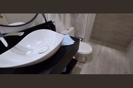 Apartamento à venda com 89m², 3 quartos e 2 vagasBanheiro Social