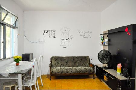 Casa à venda com 199m², 5 quartos e 4 vagasSala