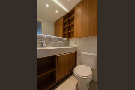 Apartamento para alugar com 76m², 2 quartos e 1 vaga Apartamento para alugar com 76m², 2 quartos e 1 vagaBanheiro