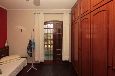 Casa à venda com 450m², 3 quartos e 8 vagasQuarto