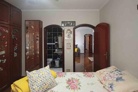 Casa à venda com 450m², 3 quartos e 8 vagasSuíte