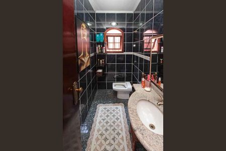 Casa à venda com 450m², 3 quartos e 8 vagasLavabo