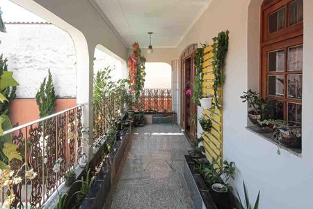 Casa à venda com 450m², 3 quartos e 8 vagasVaranda