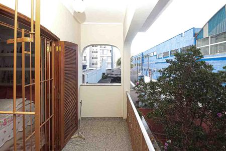 Casa à venda com 450m², 3 quartos e 8 vagasVaranda da Suíte 2