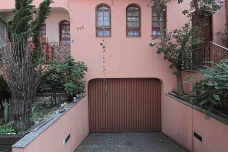 Casa à venda com 450m², 3 quartos e 8 vagasFrente da Casa