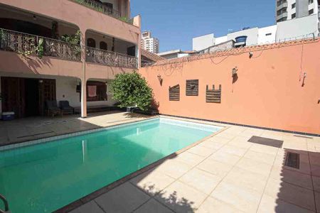 Casa à venda com 450m², 3 quartos e 8 vagasPiscina