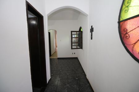 Casa à venda com 280m², 3 quartos e 2 vagasSala