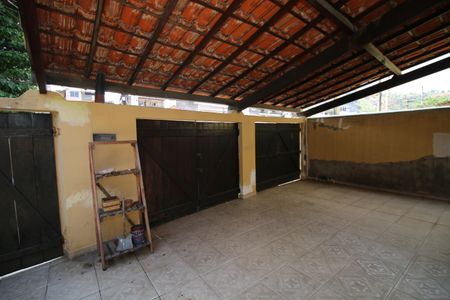 Casa à venda com 280m², 3 quartos e 2 vagasGaragem
