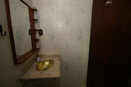 Casa à venda com 280m², 3 quartos e 2 vagasBanheiro 1