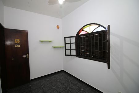 Casa à venda com 280m², 3 quartos e 2 vagasQuarto 2