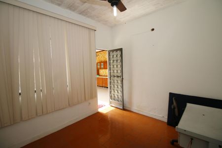 Casa à venda com 280m², 3 quartos e 2 vagasedícula