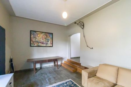 Casa à venda com 250m², 3 quartos e 2 vagas Casa à venda com 250m², 3 quartos e 2 vagasSala de recepção