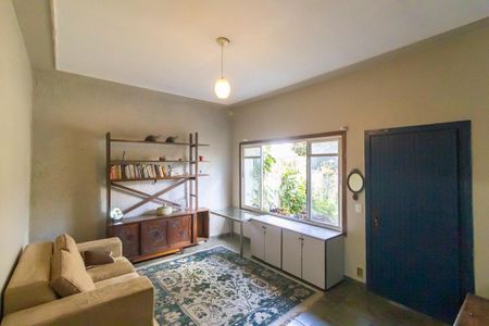 Casa à venda com 250m², 3 quartos e 2 vagas Casa à venda com 250m², 3 quartos e 2 vagasSala de recepção