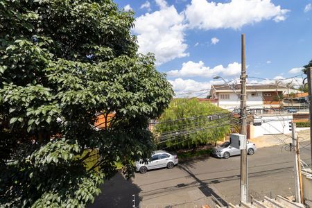 Casa à venda com 250m², 3 quartos e 2 vagas Casa à venda com 250m², 3 quartos e 2 vagasVista da suíte