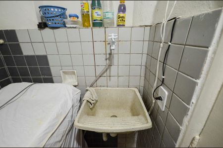 Casa para alugar com 80m², 2 quartos e 1 vagaÁrea de Serviço